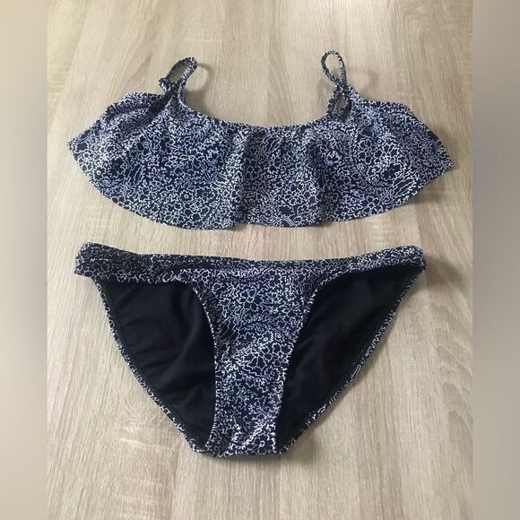 NWOT … OLD NAVY Black & White Tankini / Swimsuit - Picture 1 of 6